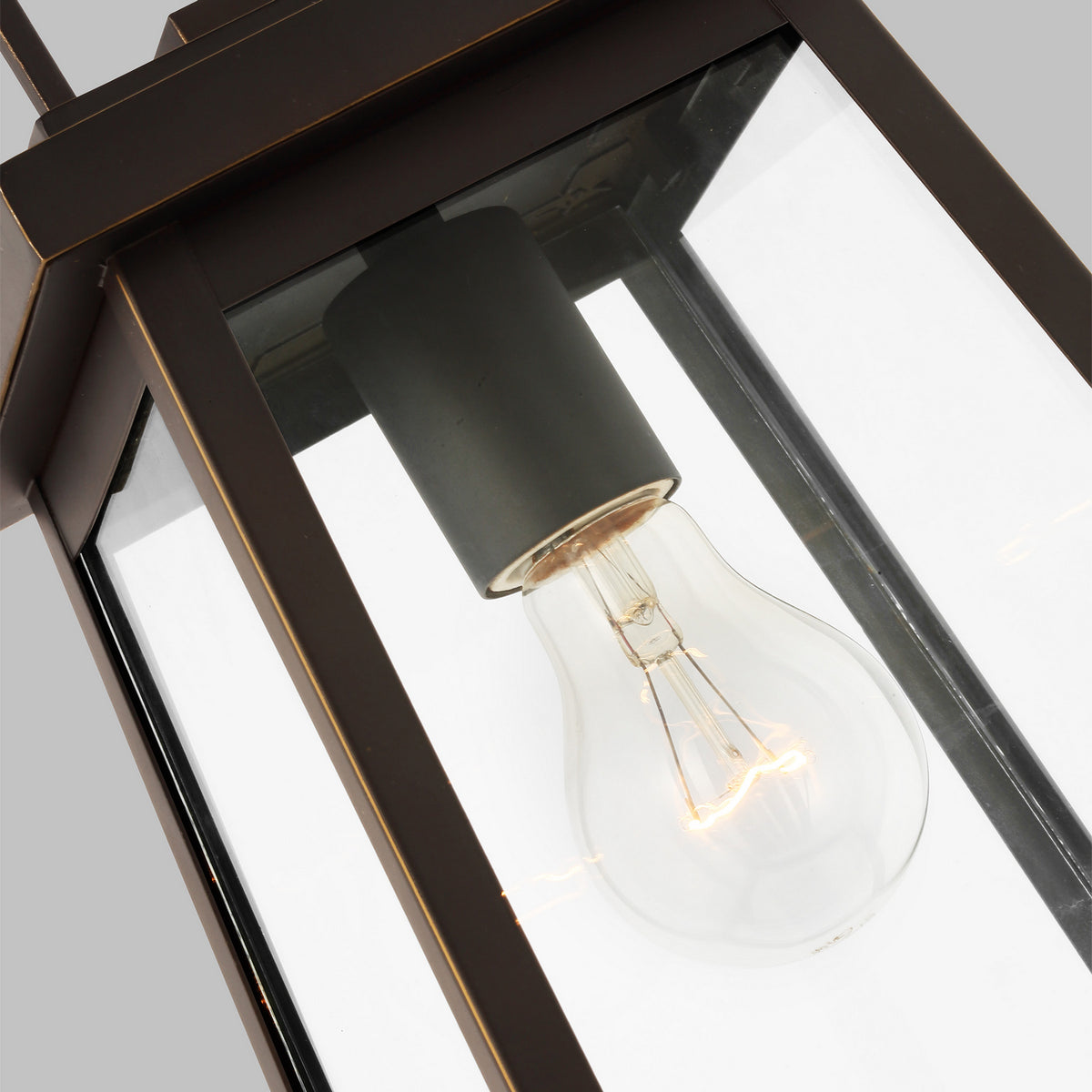 One Light Outdoor Pendant — 14.25", 75 W