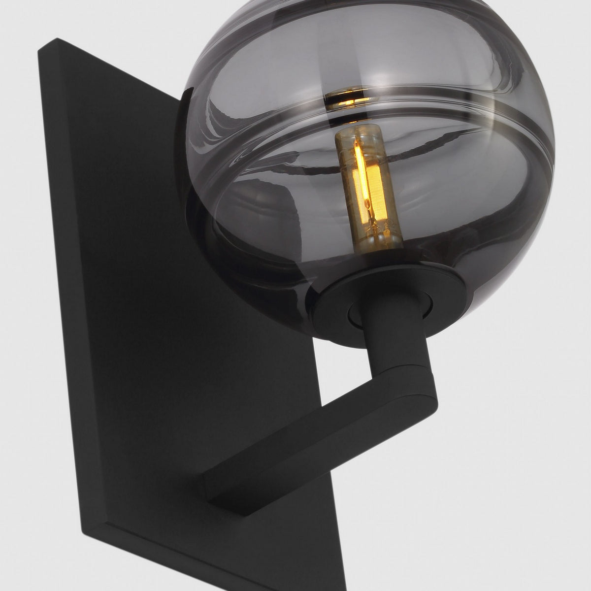 One Light Wall Sconce — 9.00"