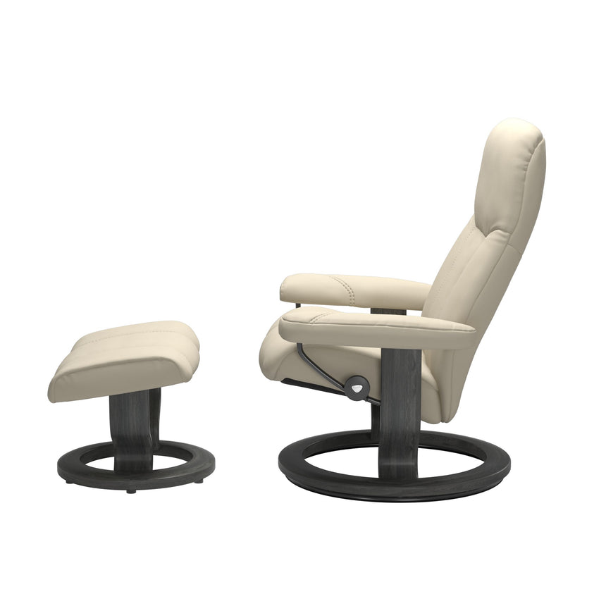 Consul Recliner - Classic Base - Batick Cream - Grey Wood