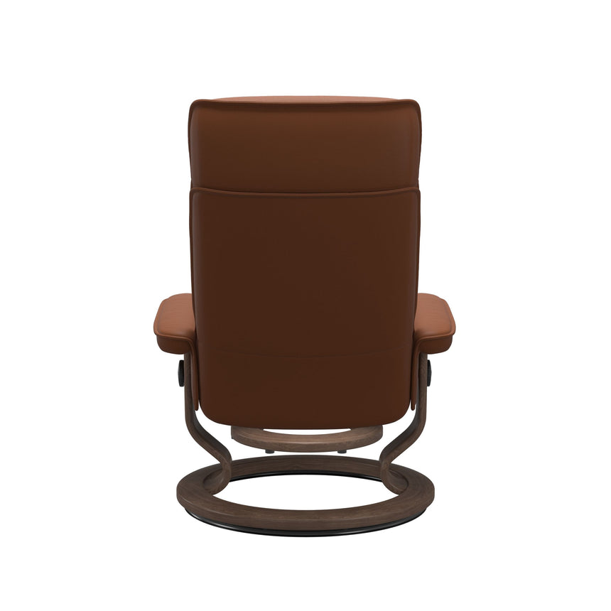 Admiral Recliner - Classic Base - Paloma New cognac - Walnut Wood