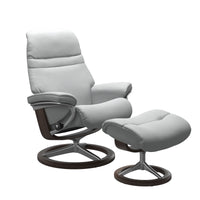 Sunrise Recliner - Signature Base - Paloma Misty Grey - Wenge Wood