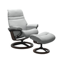 Sunrise Recliner - Signature Base - Paloma Misty Grey - Wenge Wood