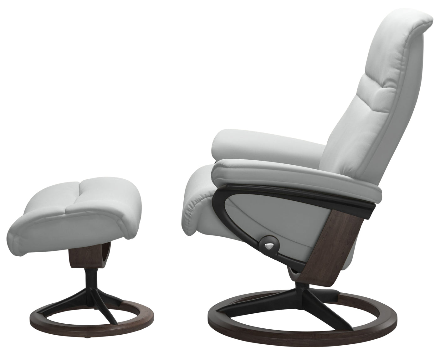 Paloma Leather Misty Grey M & Wenge Base with Matte Black Arm Trim | Stressless Sunrise Signature Recliner | Valley Ridge Furniture