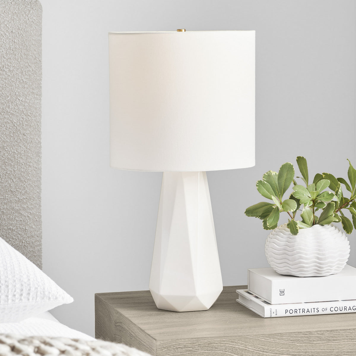 Moresby Medium Table Lamp