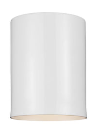 One Light Outdoor Flush Mount — 6.63", 65 W