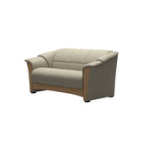 Stressless Oslo 2-Seater Sofa with Wood in Paloma Light Grey, Oak, side view