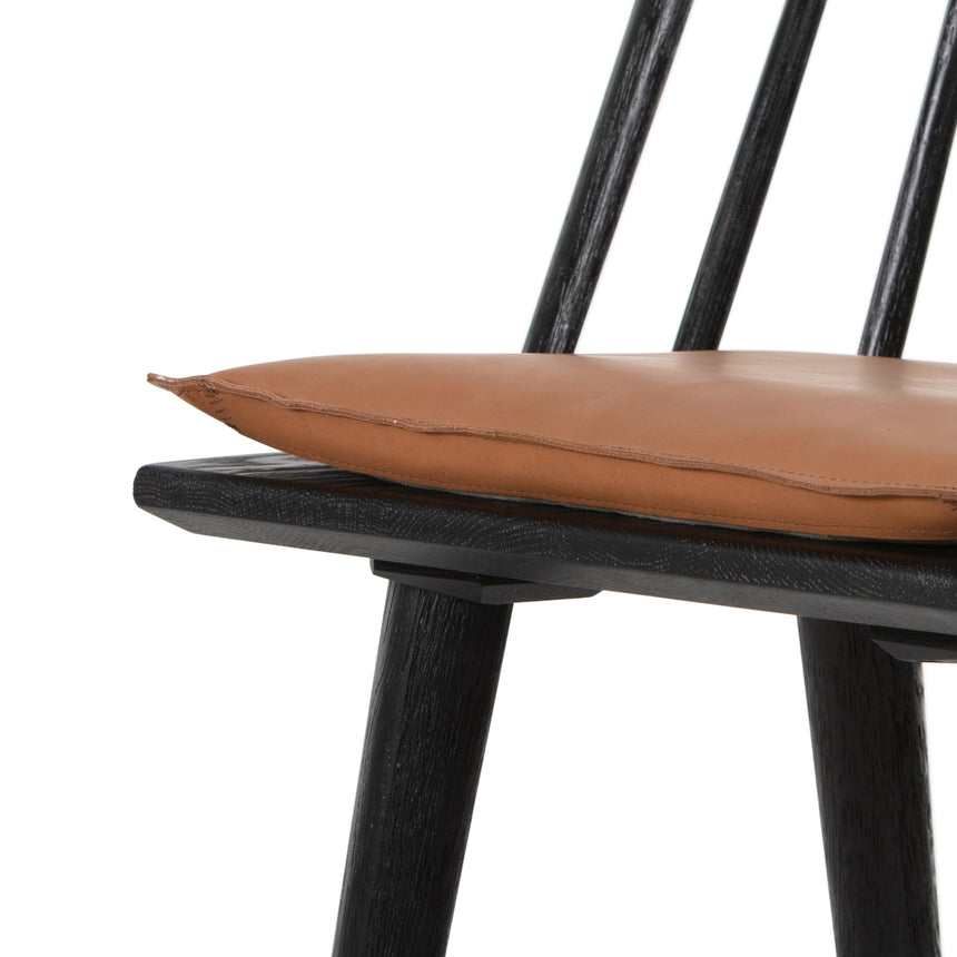 Black Oak and Whiskey Saddle Leather with Ivory Backing Fabric (Counter Height) | Lewis Windsor Bar/Counter Chair | Valley Ridge Furniture