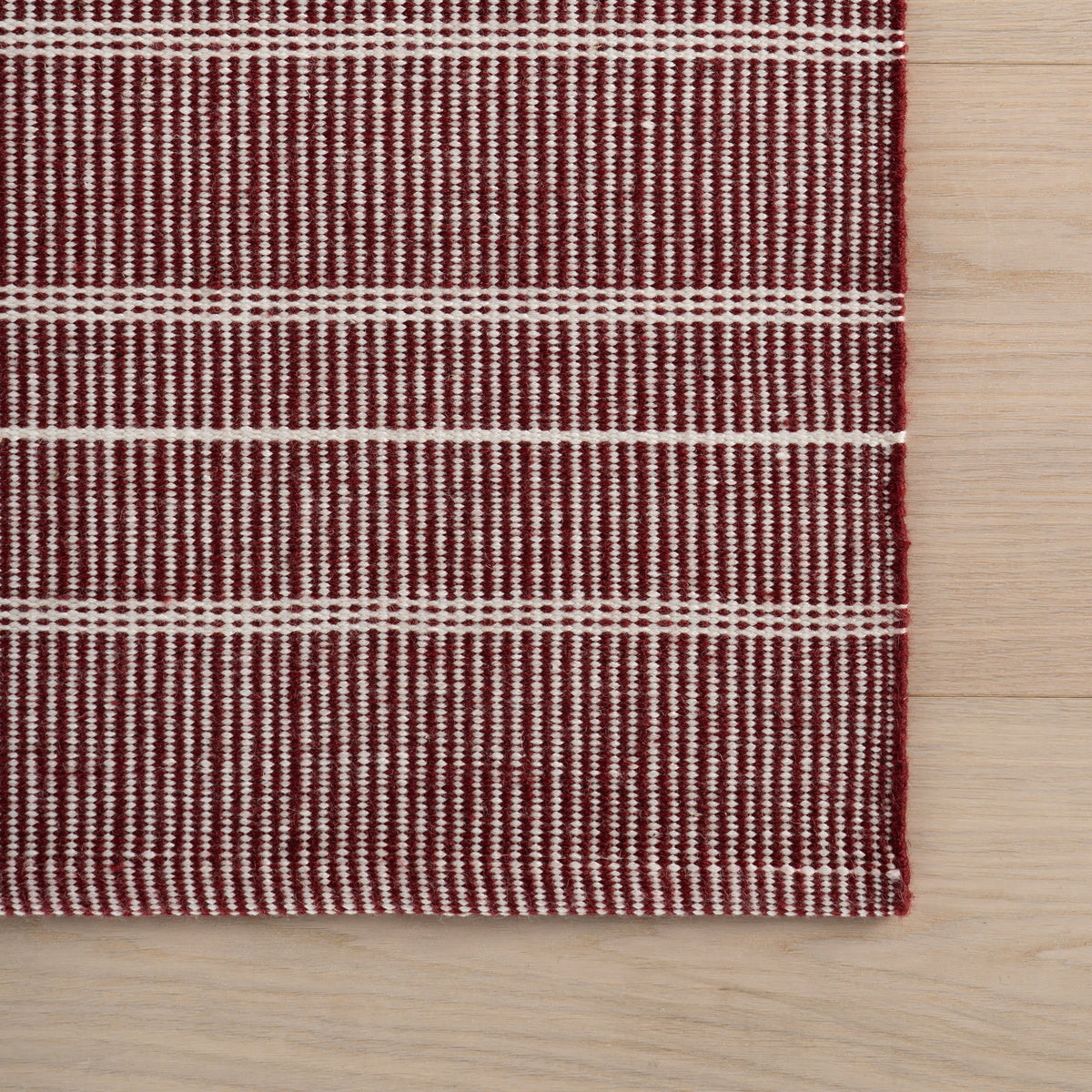Dash & Albert Samson Handwoven Indoor/Outdoor Rug in Red, photo 5