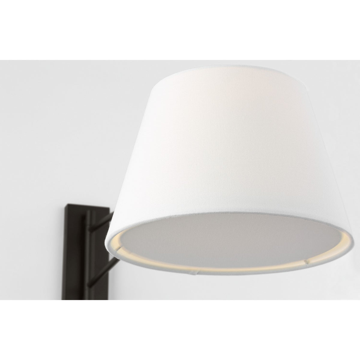 Hale 32" Sconce