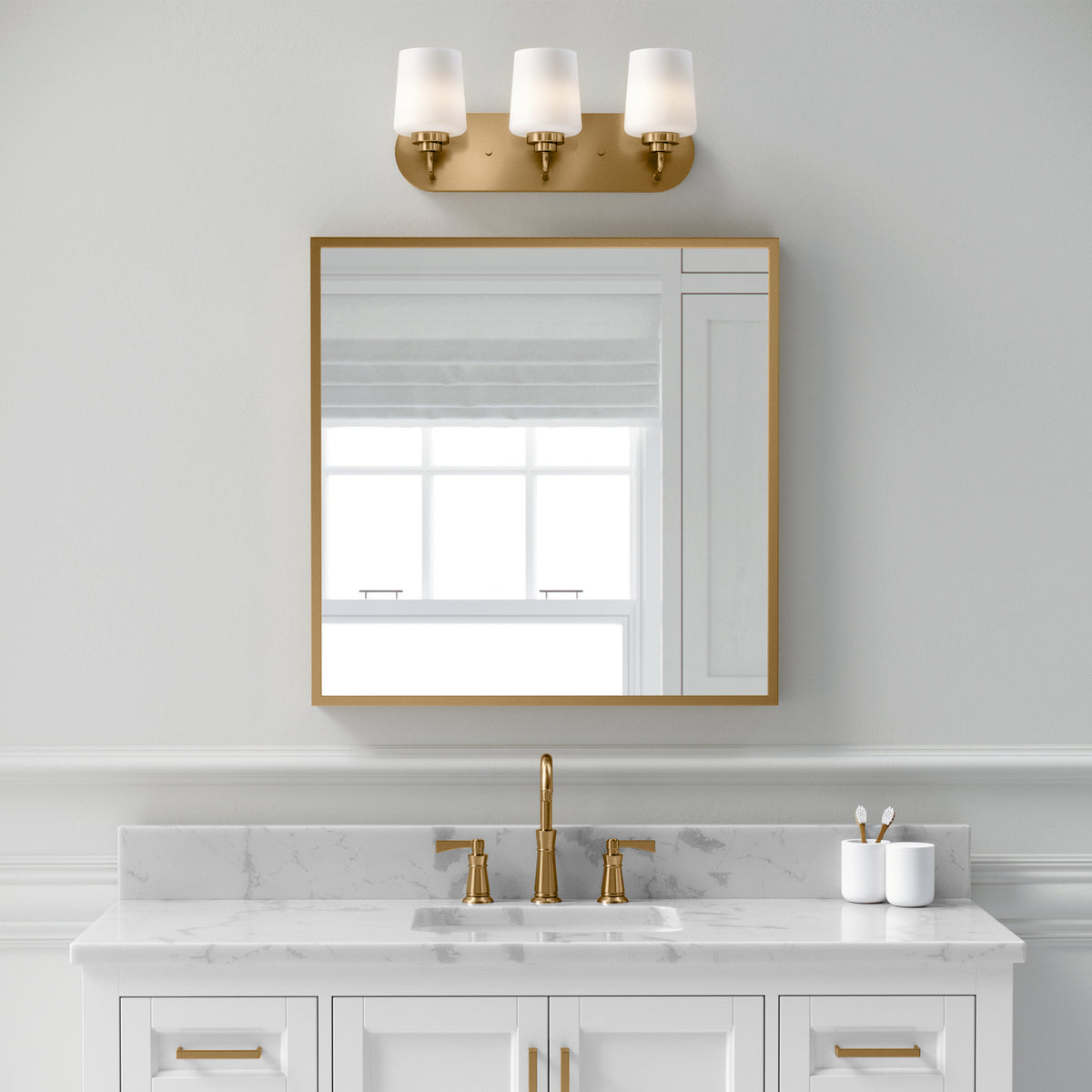 Windom Three Light Bath