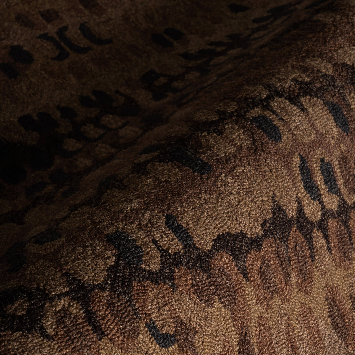 Dash & Albert Paint Chip Hand Micro Hooked Wool Rug in Bark, photo 7