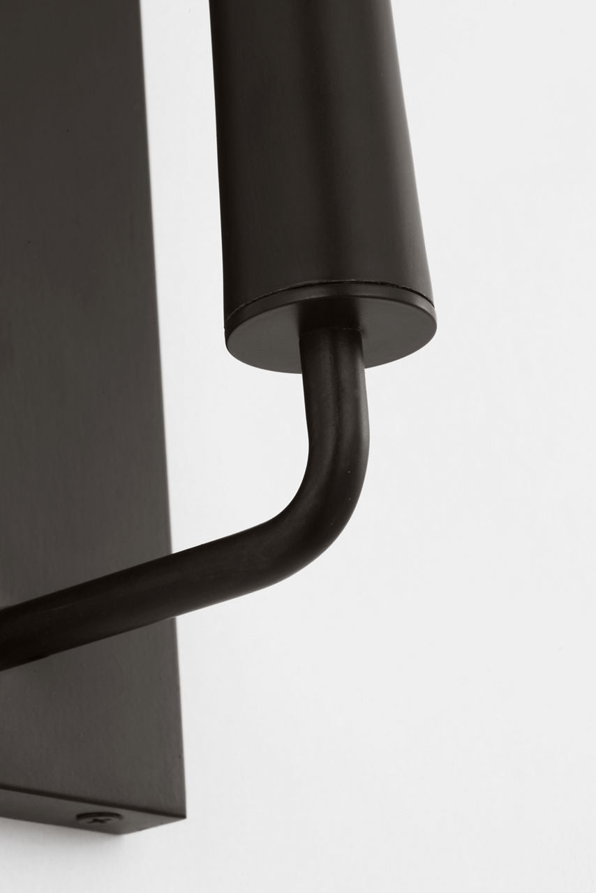 Lois 18 Single Sconce