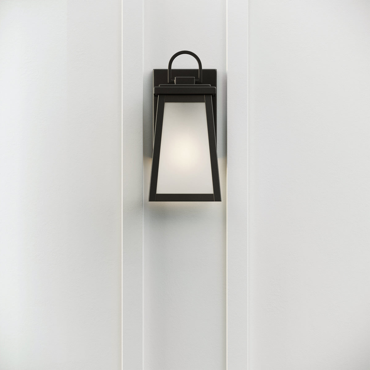 Founders Small Wall Lantern — 75 W