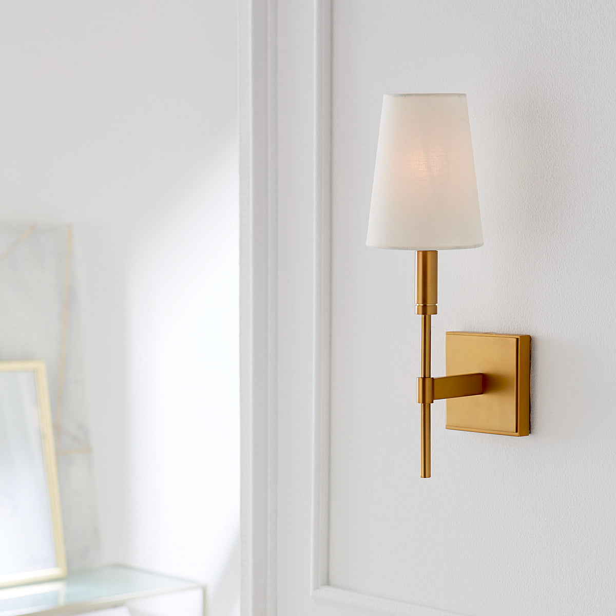 Beckham Classic Sconce
