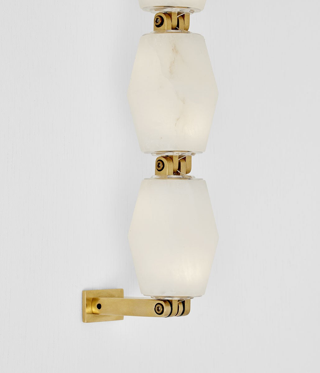 Collier Alabaster 28 Sconce