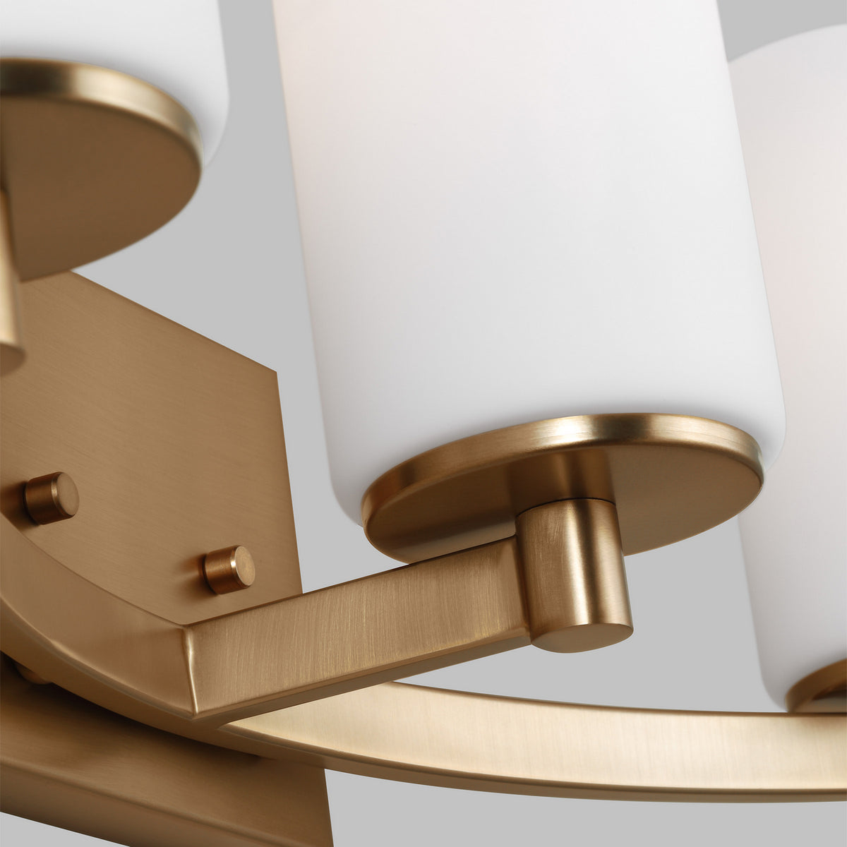 Hettinger Three Light Bath