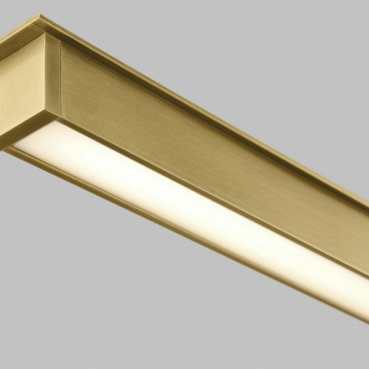 Stagger 72 Linear Suspension