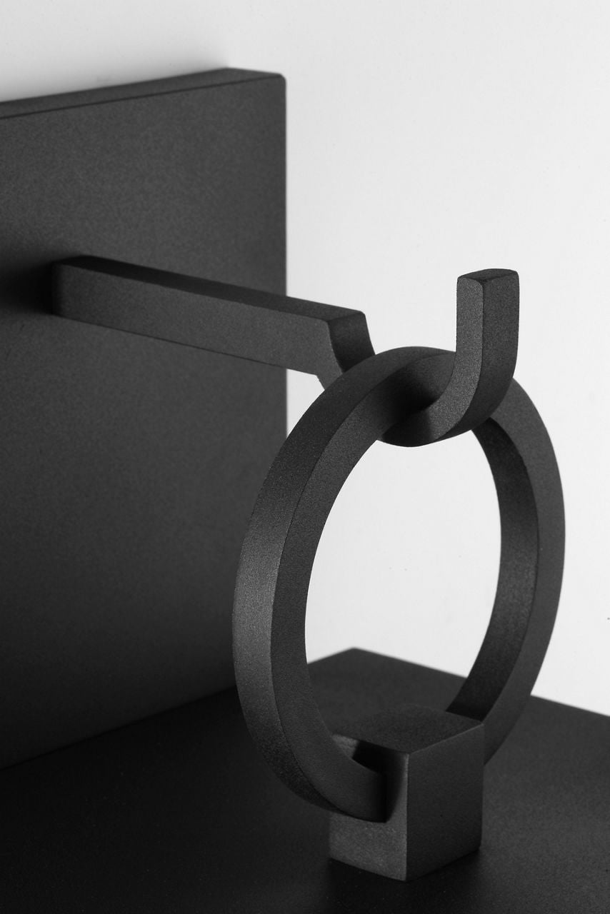 Sesha 30 Wall Lantern