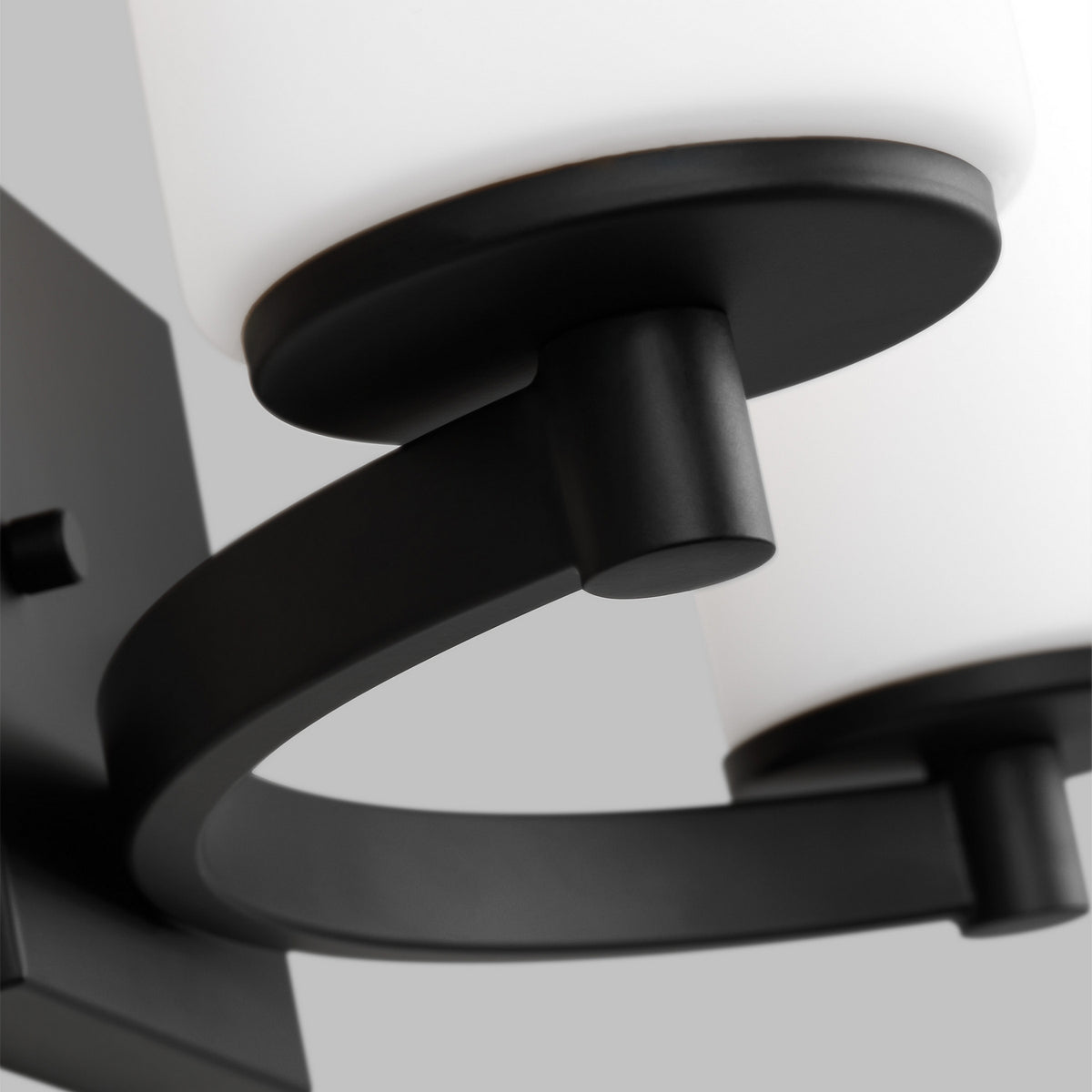 Hettinger Two Light Bath