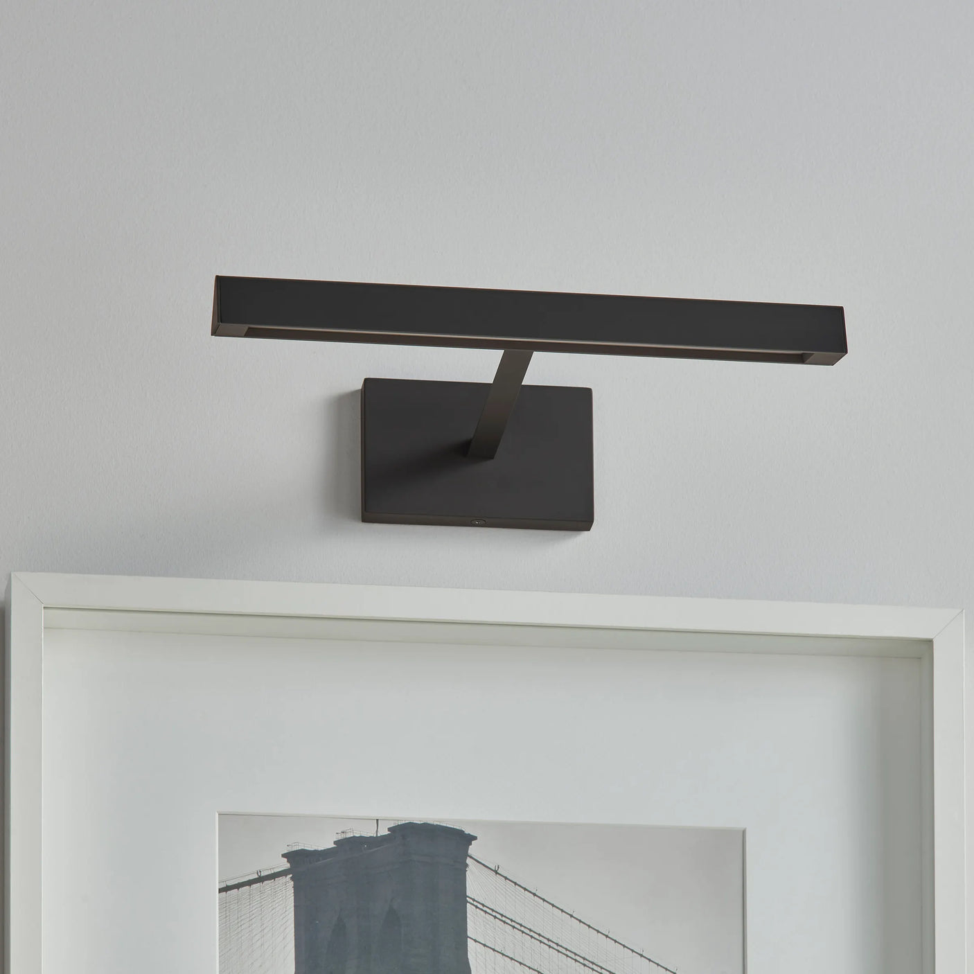 Dessau 12" Picture Light