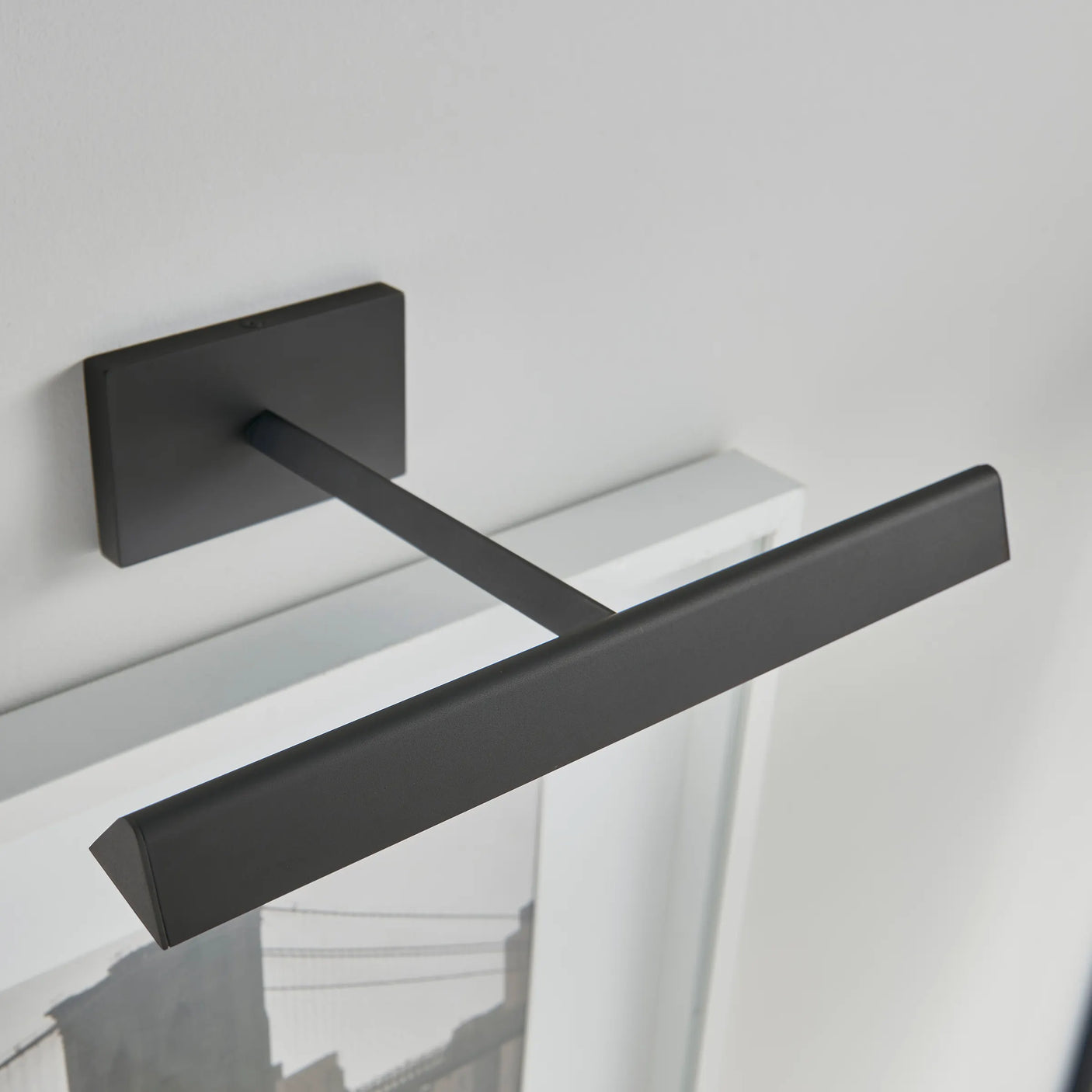 Dessau 12" Picture Light