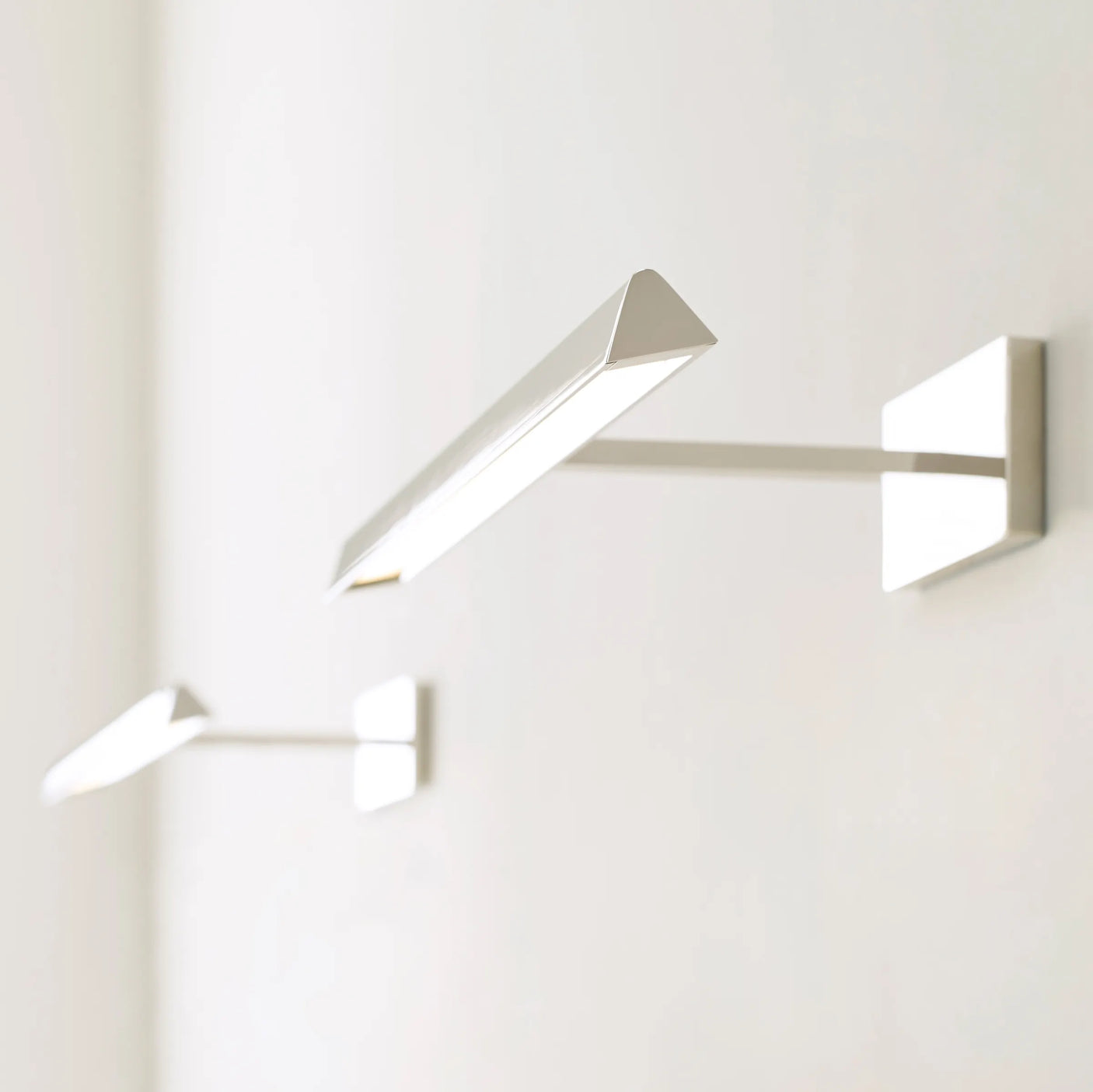 Dessau 12" Picture Light