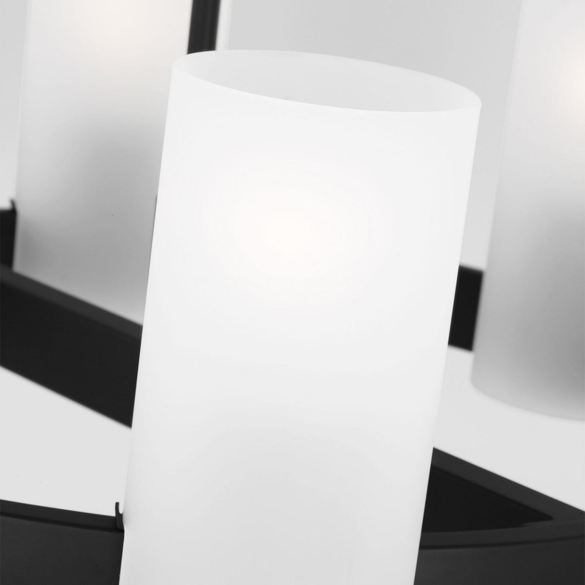 Rhode Medium Chandelier