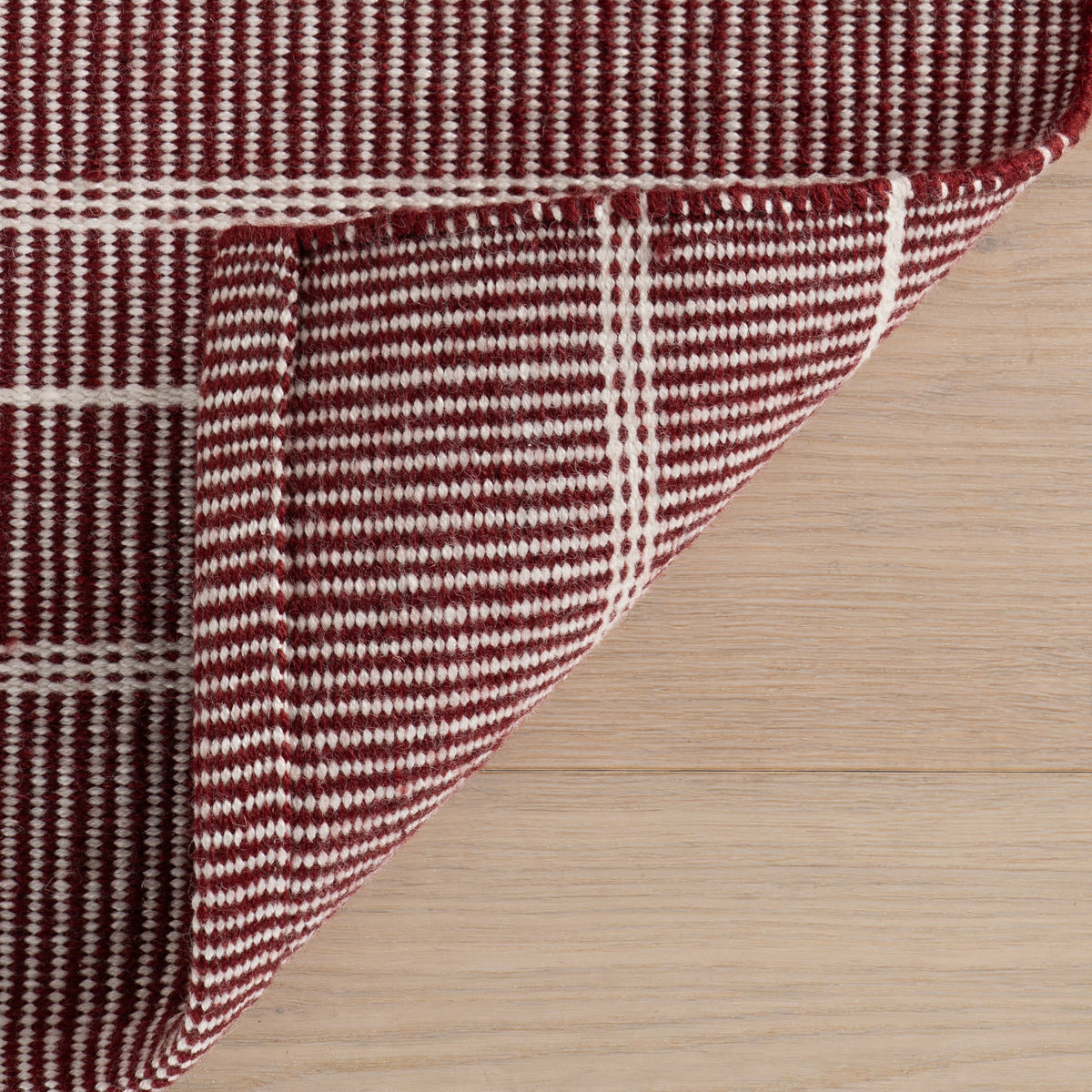 Dash & Albert Samson Handwoven Indoor/Outdoor Rug in Red, photo 4
