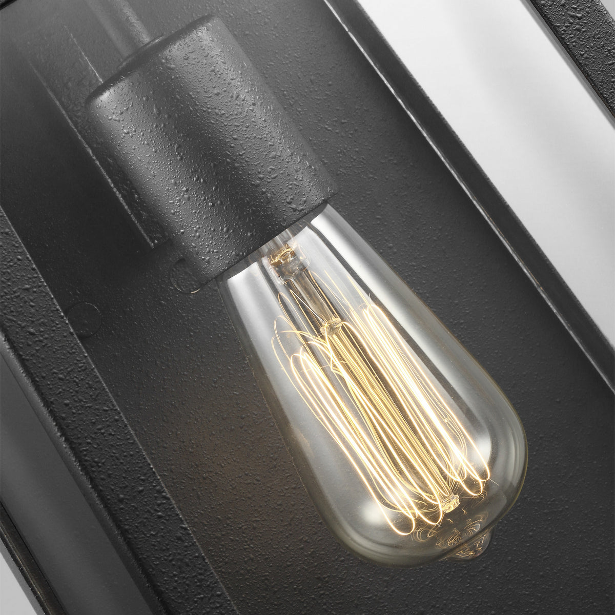 Marinus Medium Wall Lantern Lantern