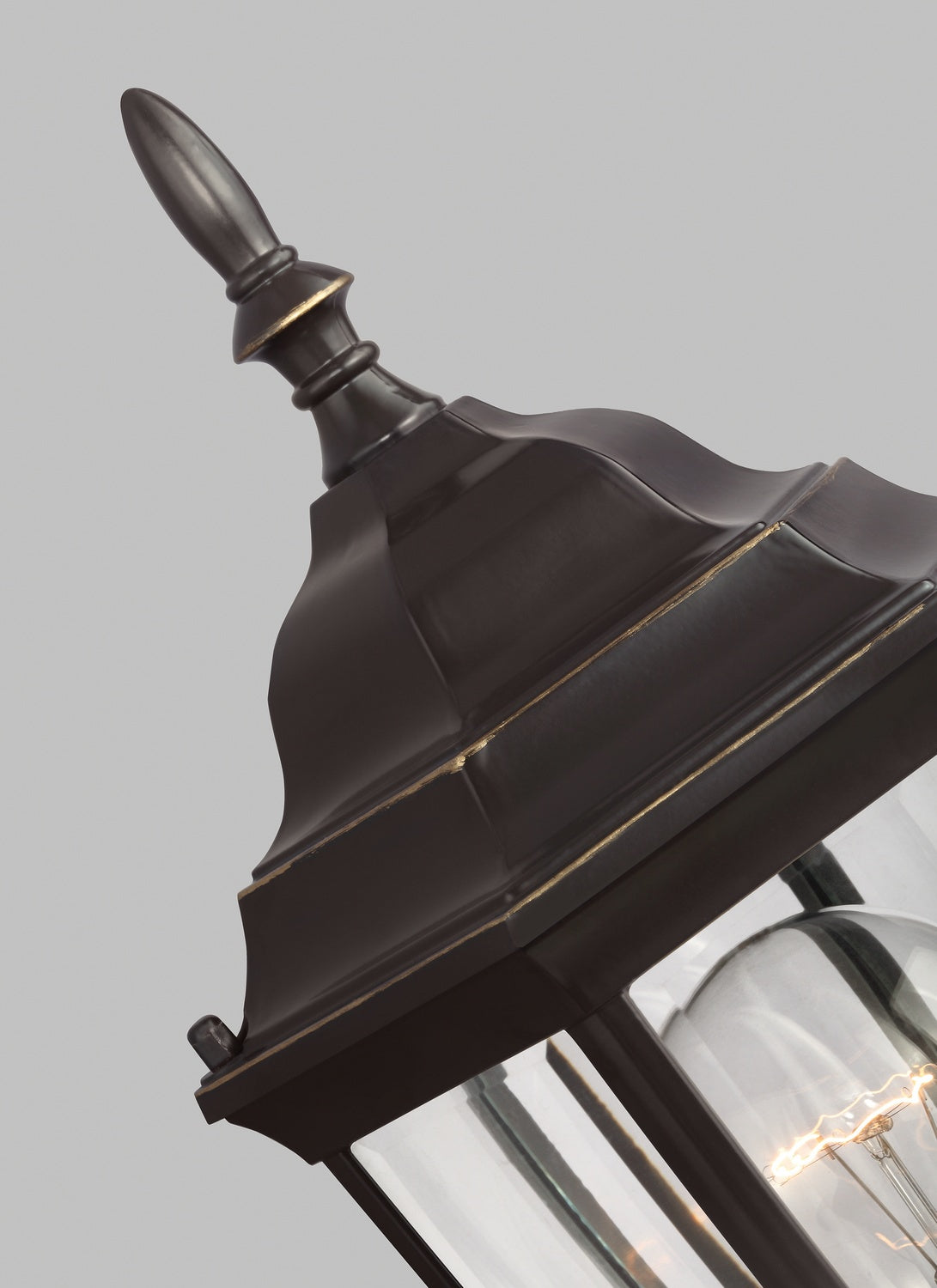 Bakersville Curve 15.5" Up Lantern — Clear