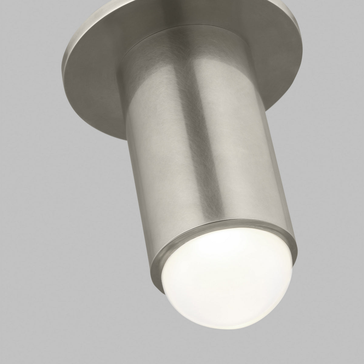 LED Flush Mount — 5.70", Ebell