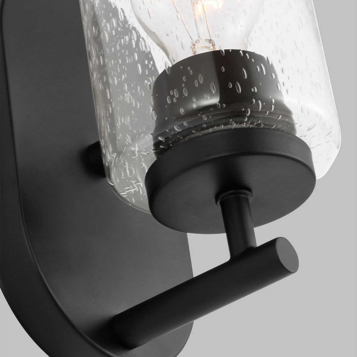 Oslo One Light Bath — Clear Seeded