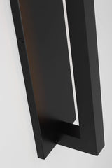Stagger Medium Wall