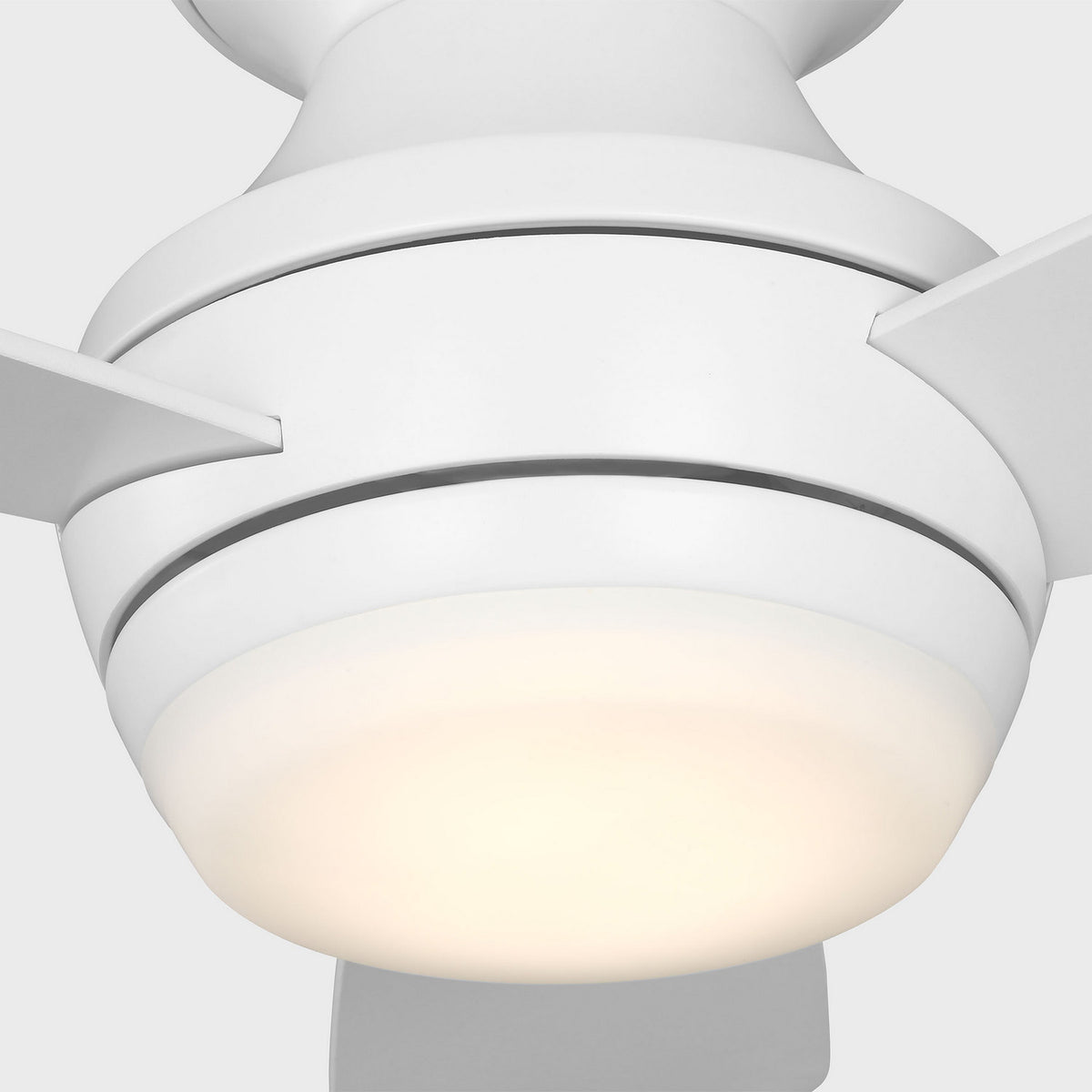 Ikon 32 Hugger LED Ceiling Fan