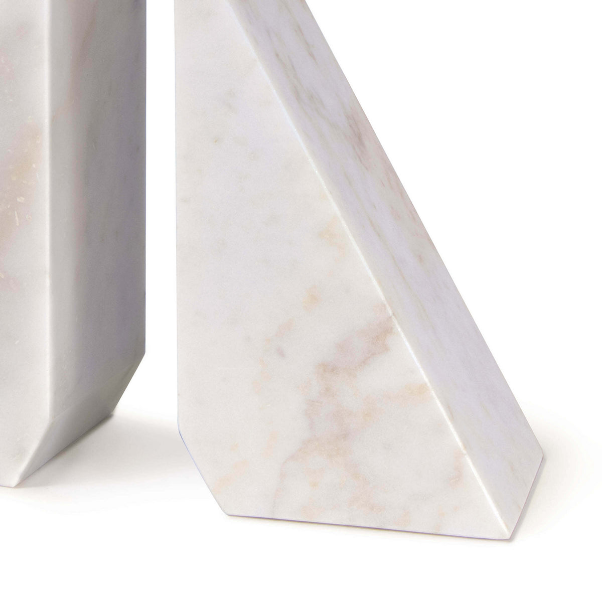 Othello Book Ends