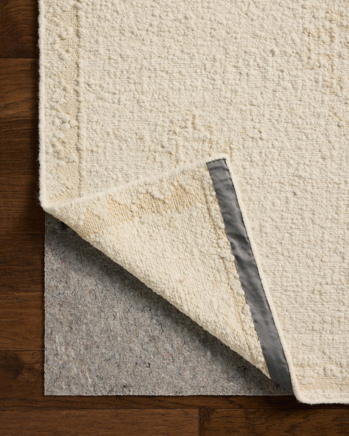 Alara Rug 02