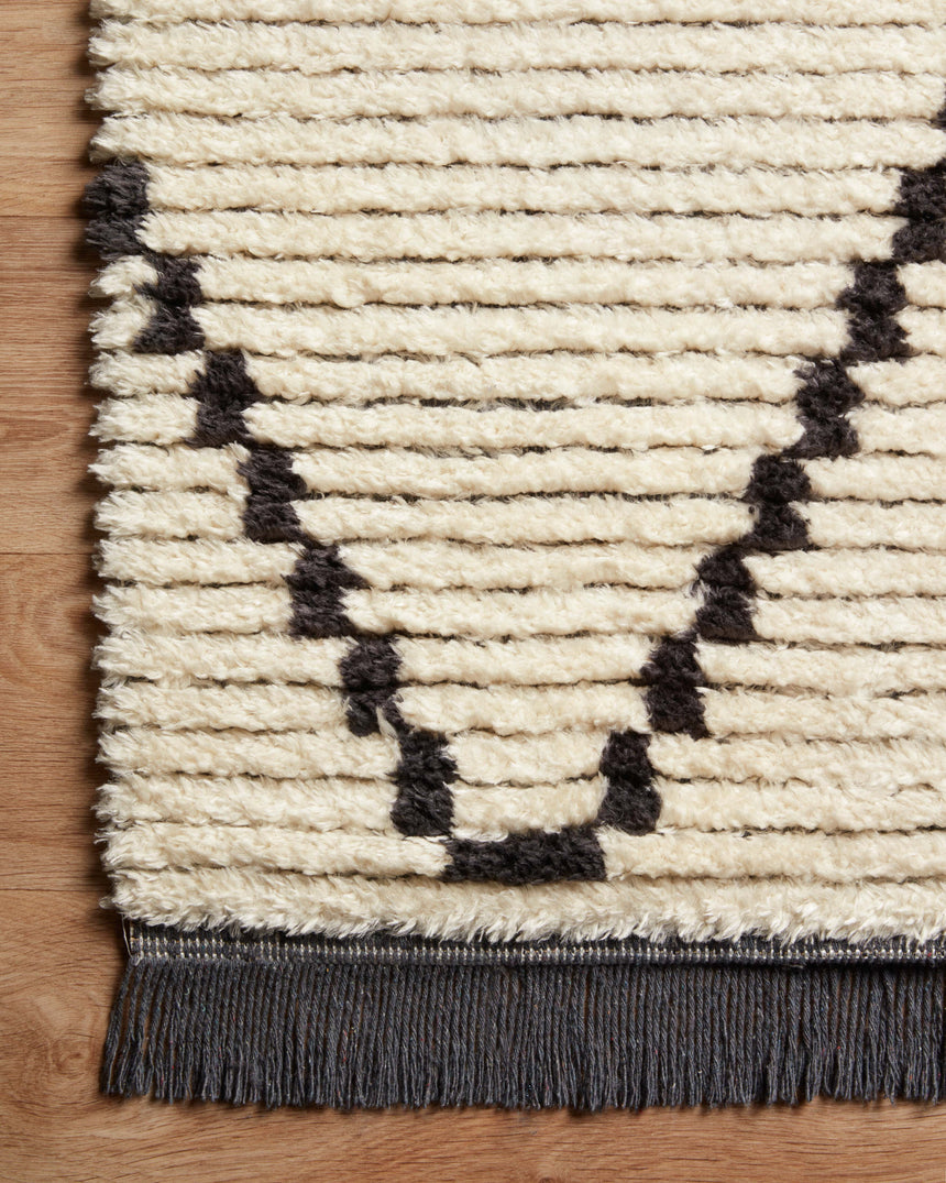 Alice Rug 04