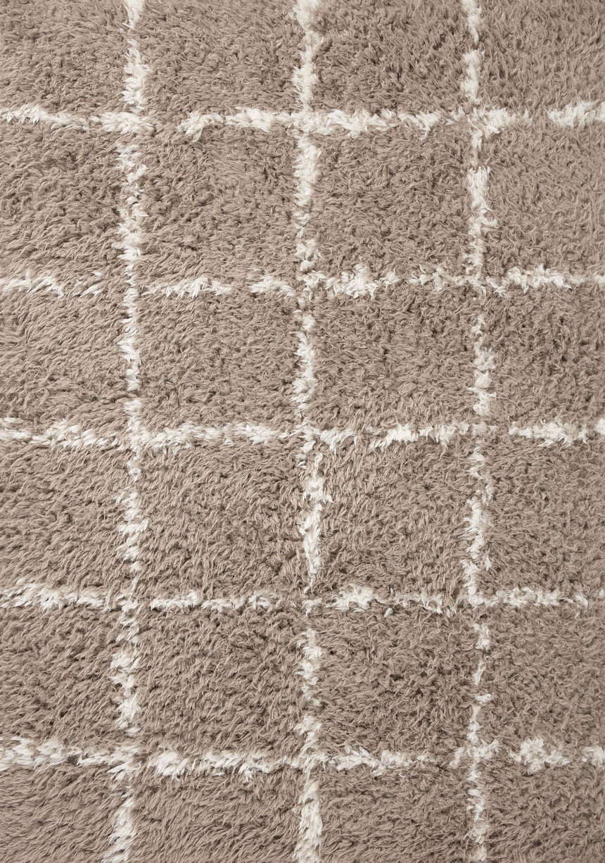 Amira Rug 04