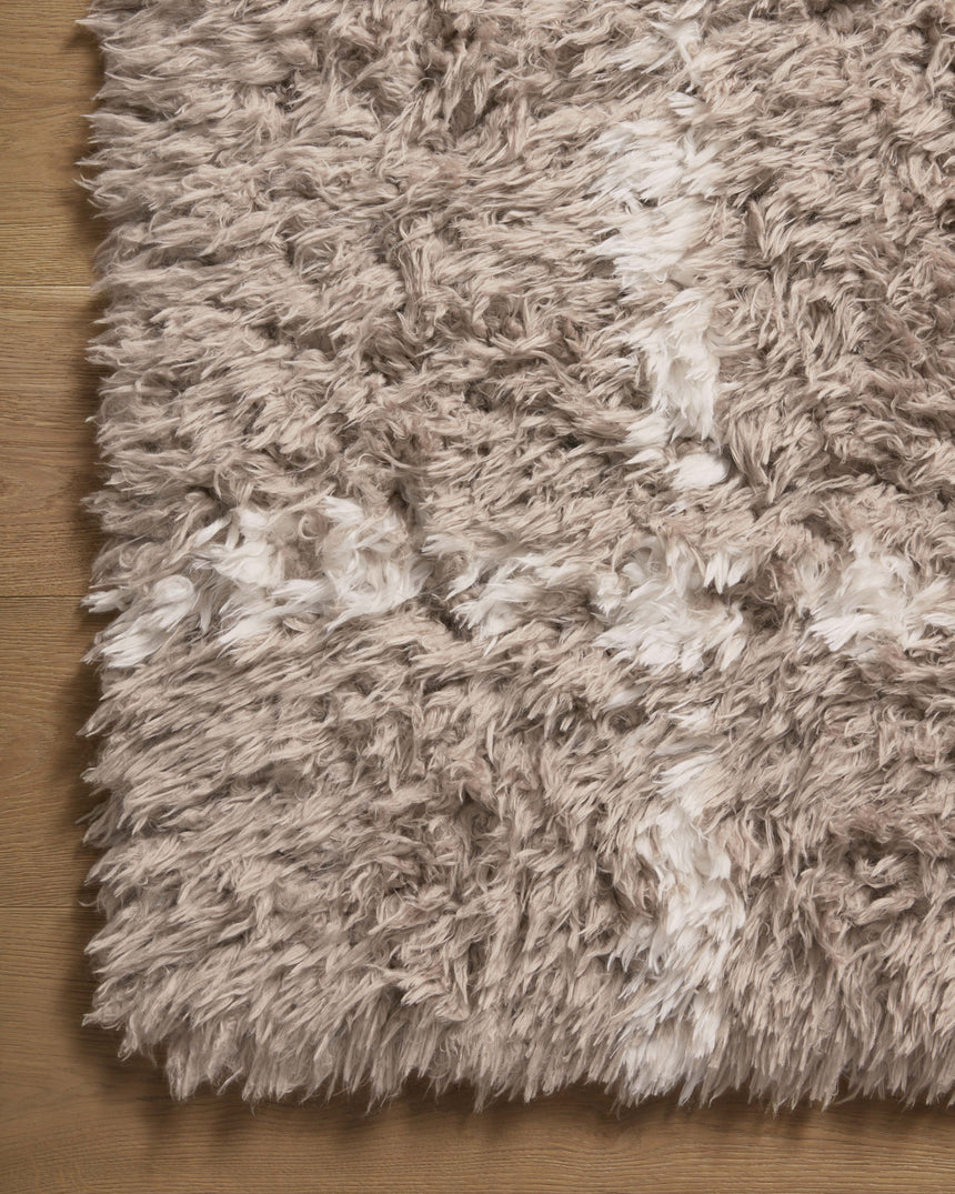 Amira Rug 04