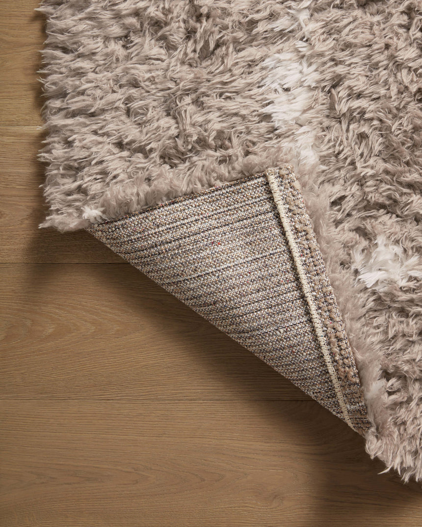 Amira Rug 04