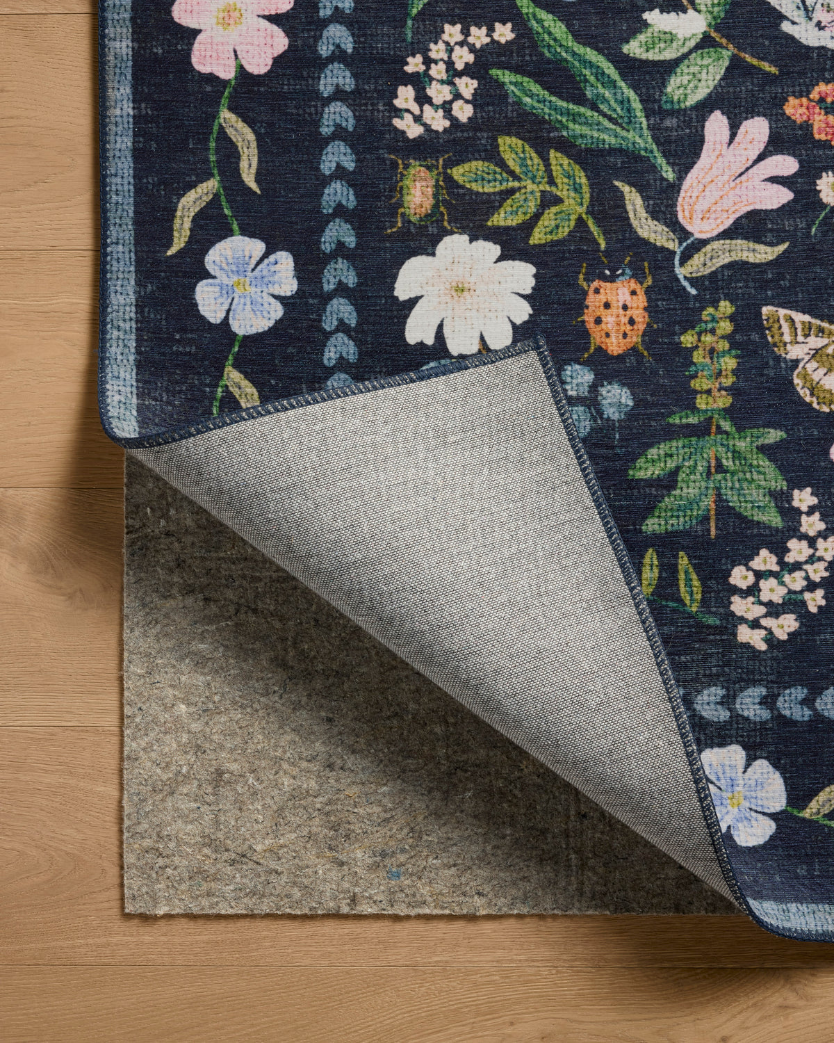 Canopy Rug 04