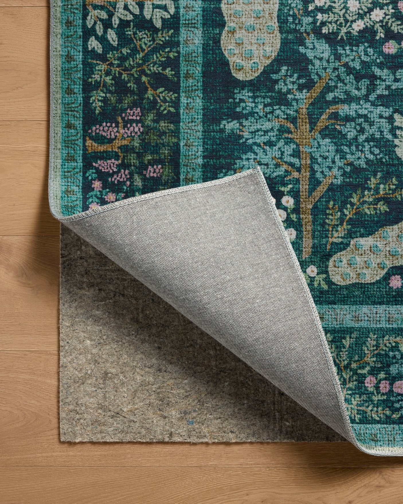Canopy Rug 05