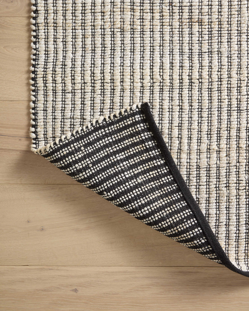 Colton Rug 02 | Ivory / Black