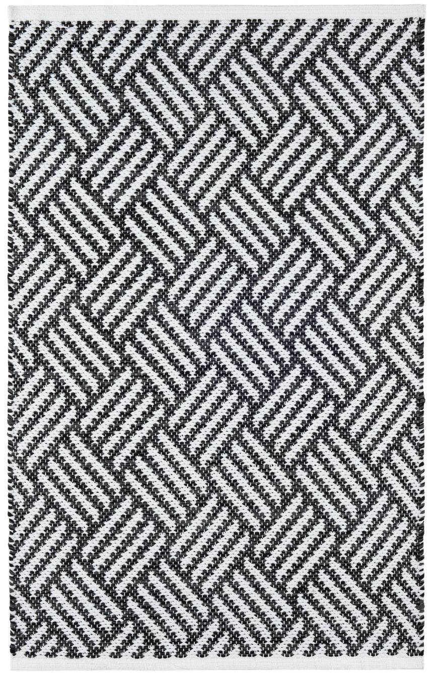 Crisscross Handwoven Indoor/Outdoor Rug
