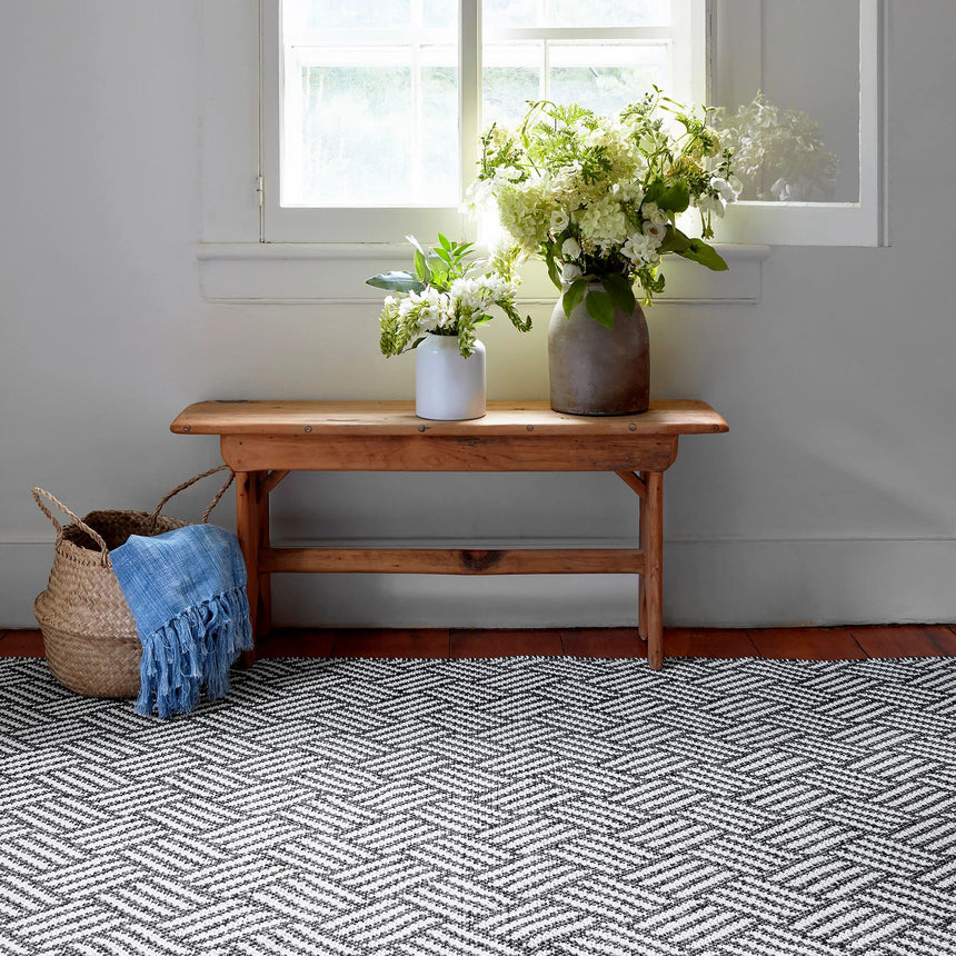 Crisscross Handwoven Indoor/Outdoor Rug