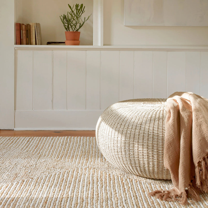 Kelan Handwoven Jute Rug