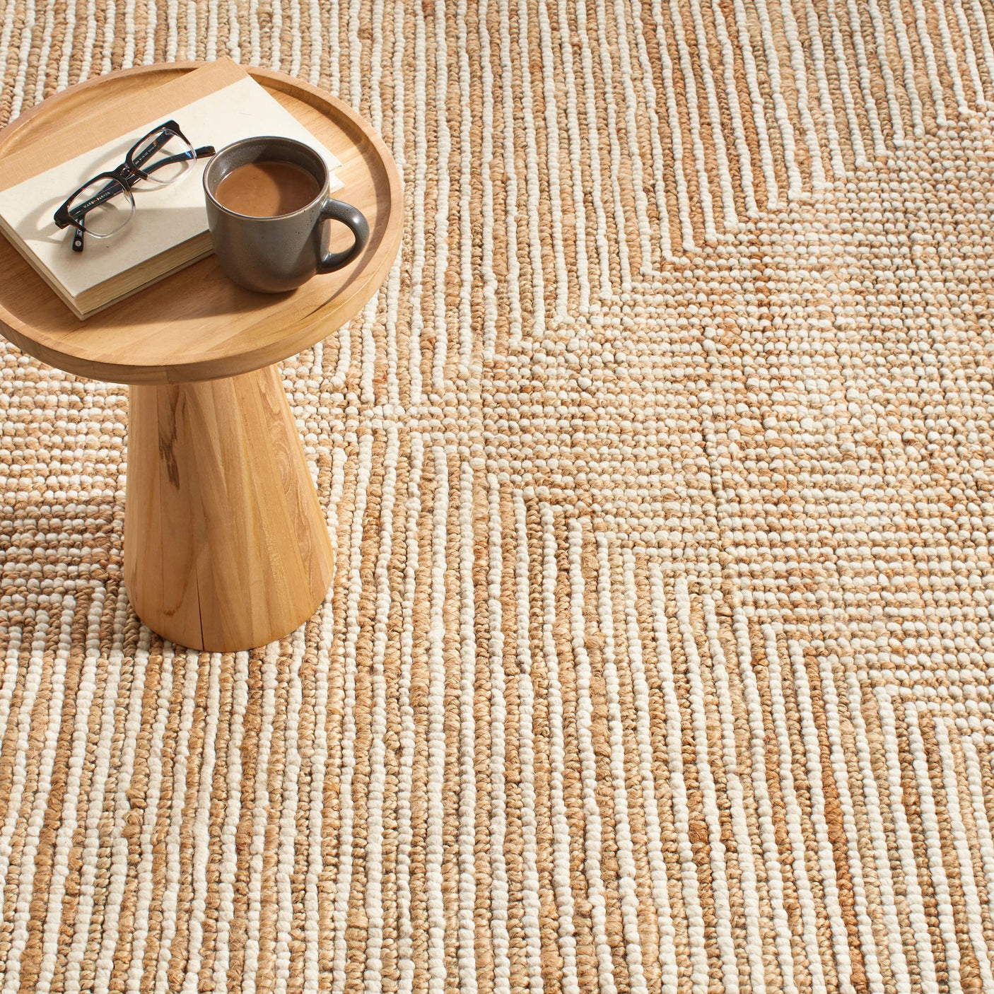 Kelan Handwoven Jute Rug