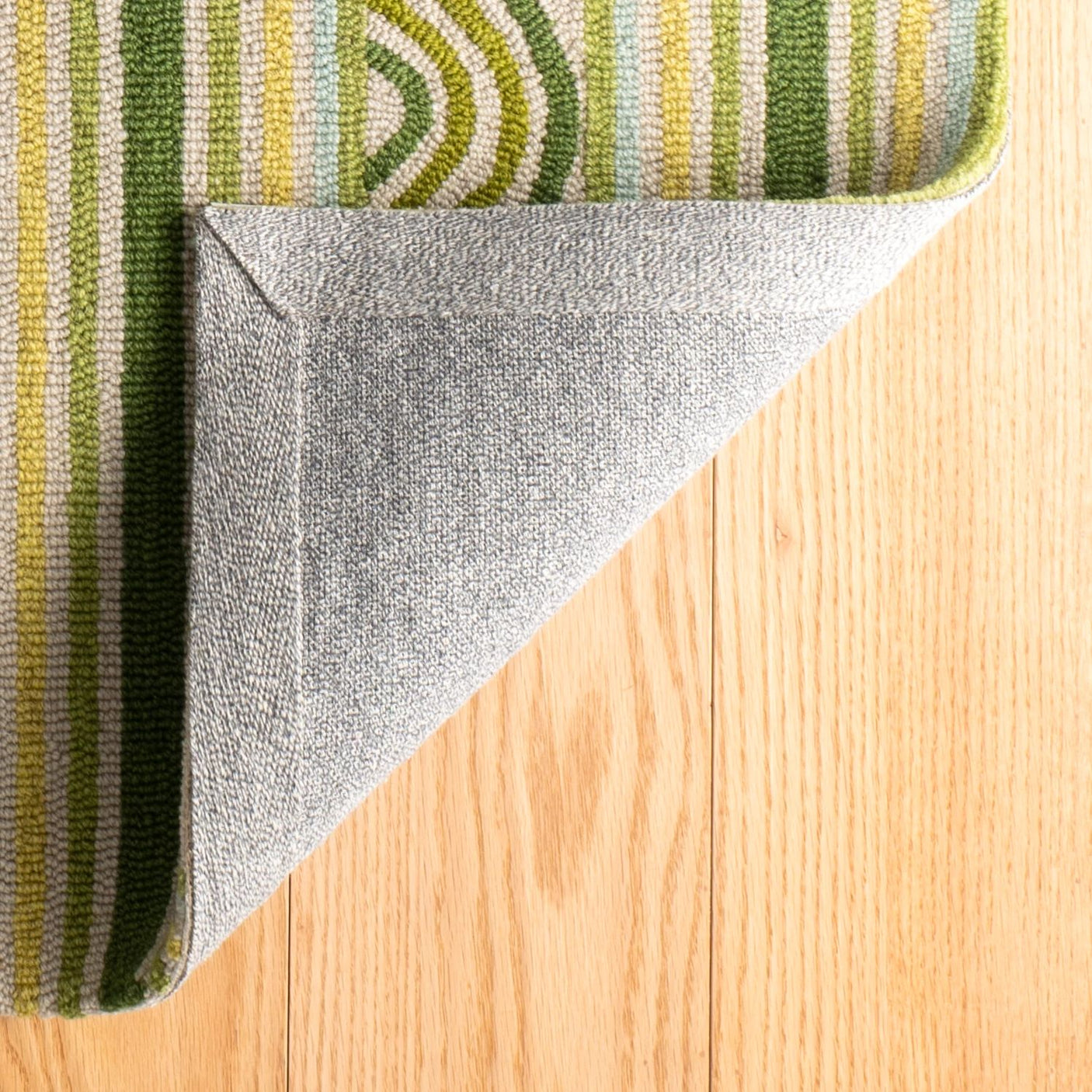 Button Hand Micro Hooked Wool Rug