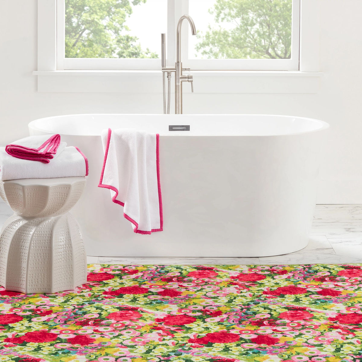 Chamomile Cluster Machine Washable Rug