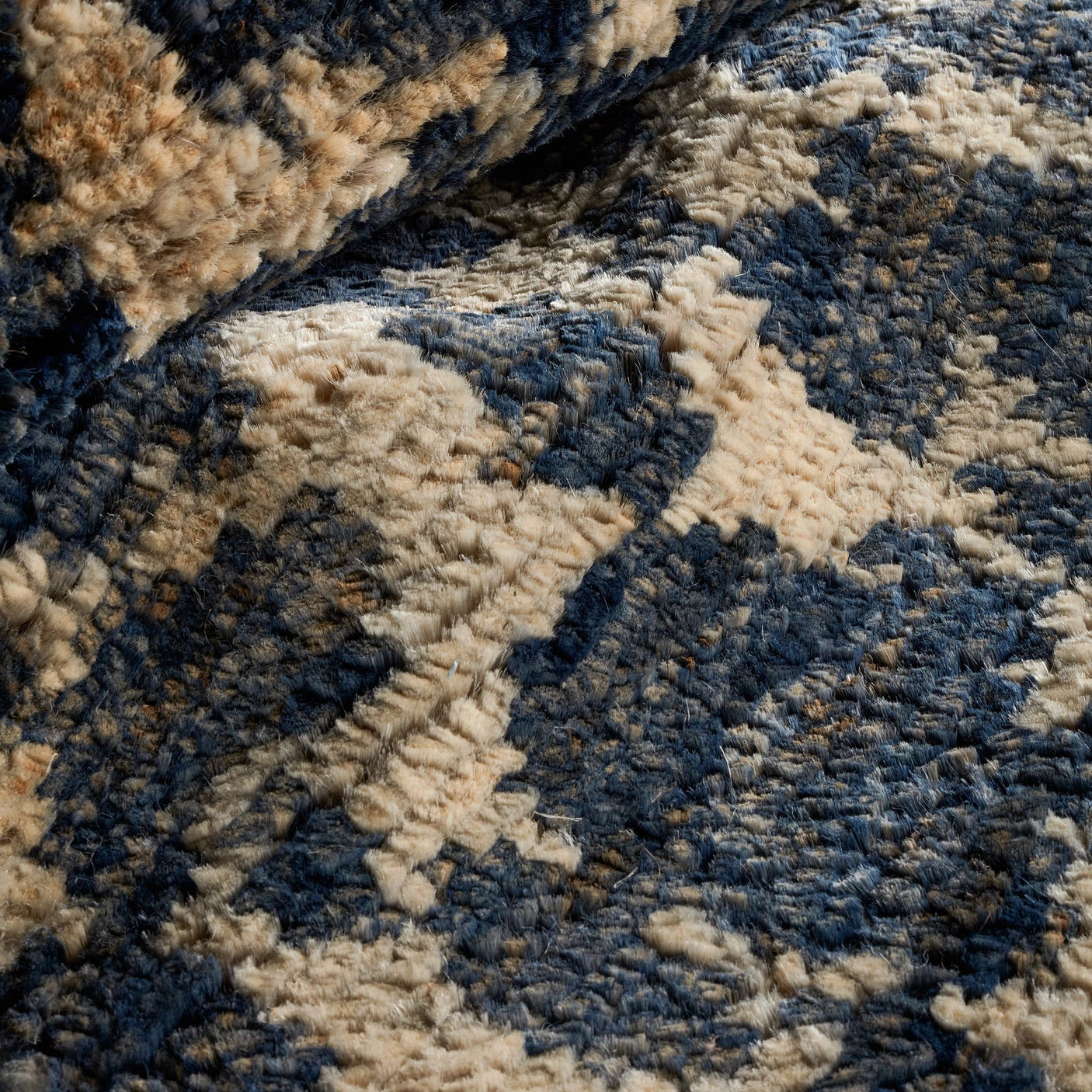 Stormi Hand Knotted Jute Rug